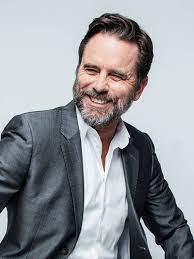 Charles Esten