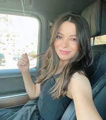 Miranda Cosgrove